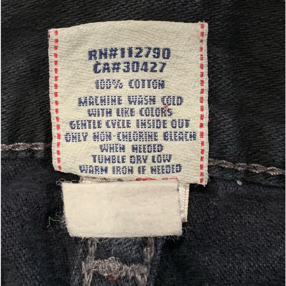 True Religion Ricky Big T size 30
Inseam 34”
Excellent Pre-owned Condition - Picture 12 of 13